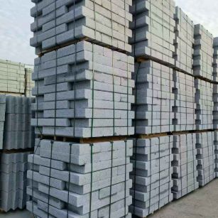 黄冈 路沿石（路侧石），颜色一致，尺寸标准