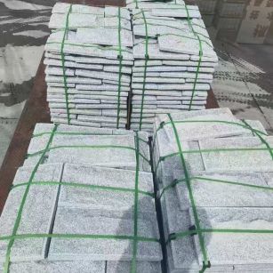 黄冈 芝麻白蘑菇石装车出货