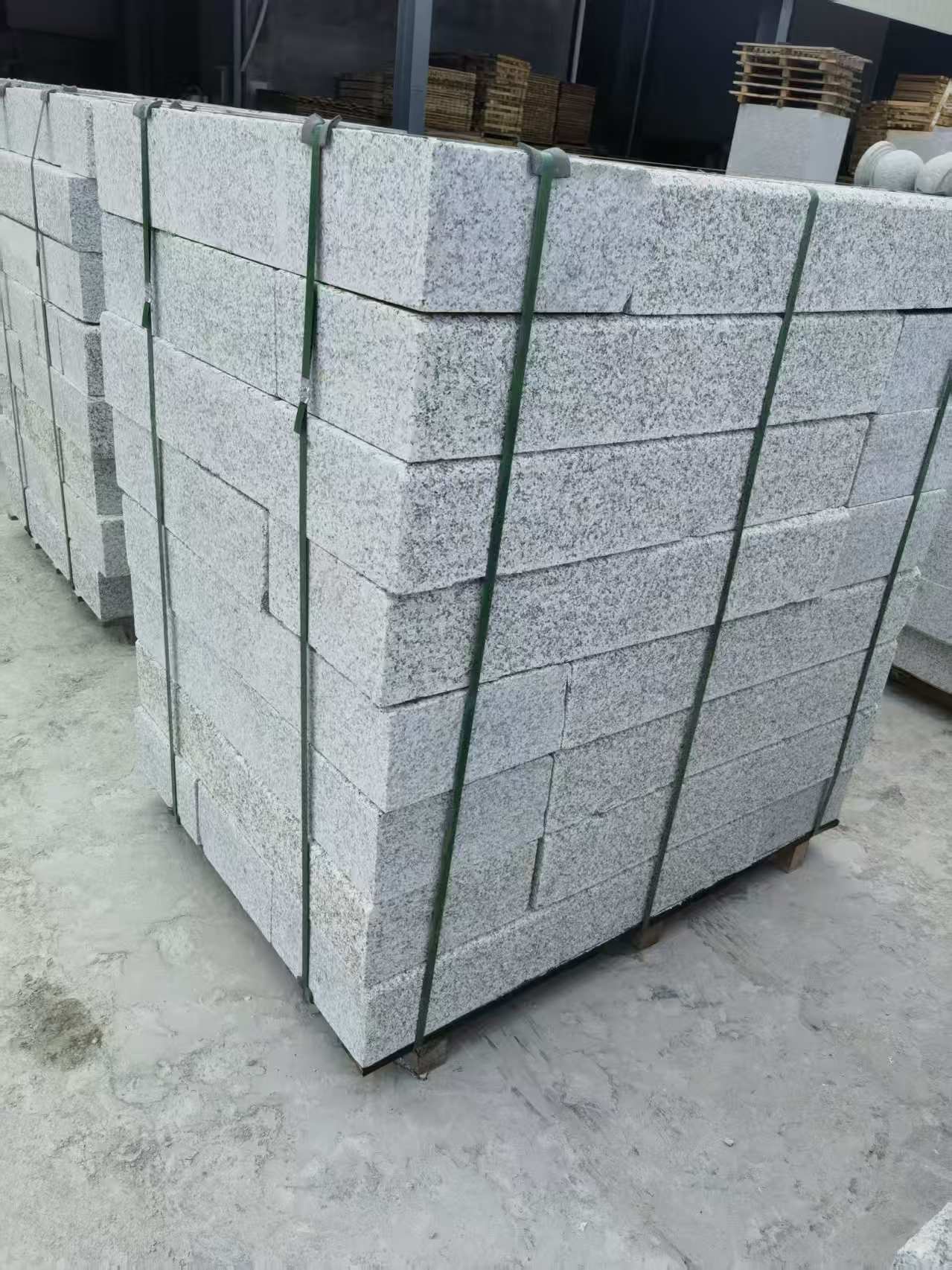 黄冈 芙蓉白火烧两面路沿石