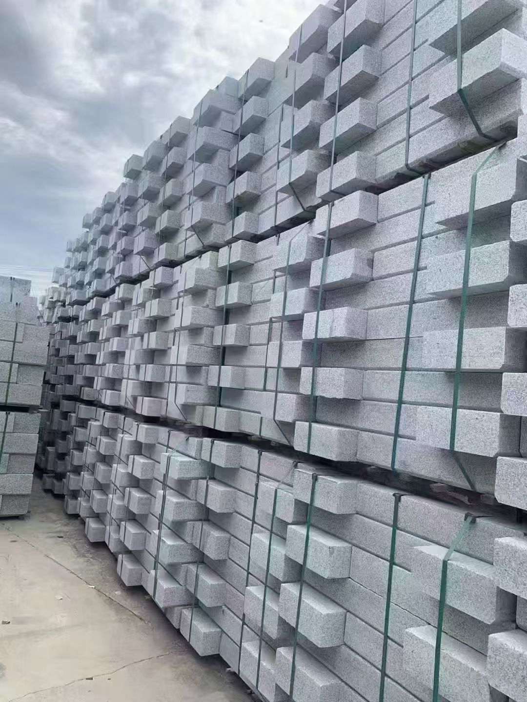 黄冈 芝麻灰侧石