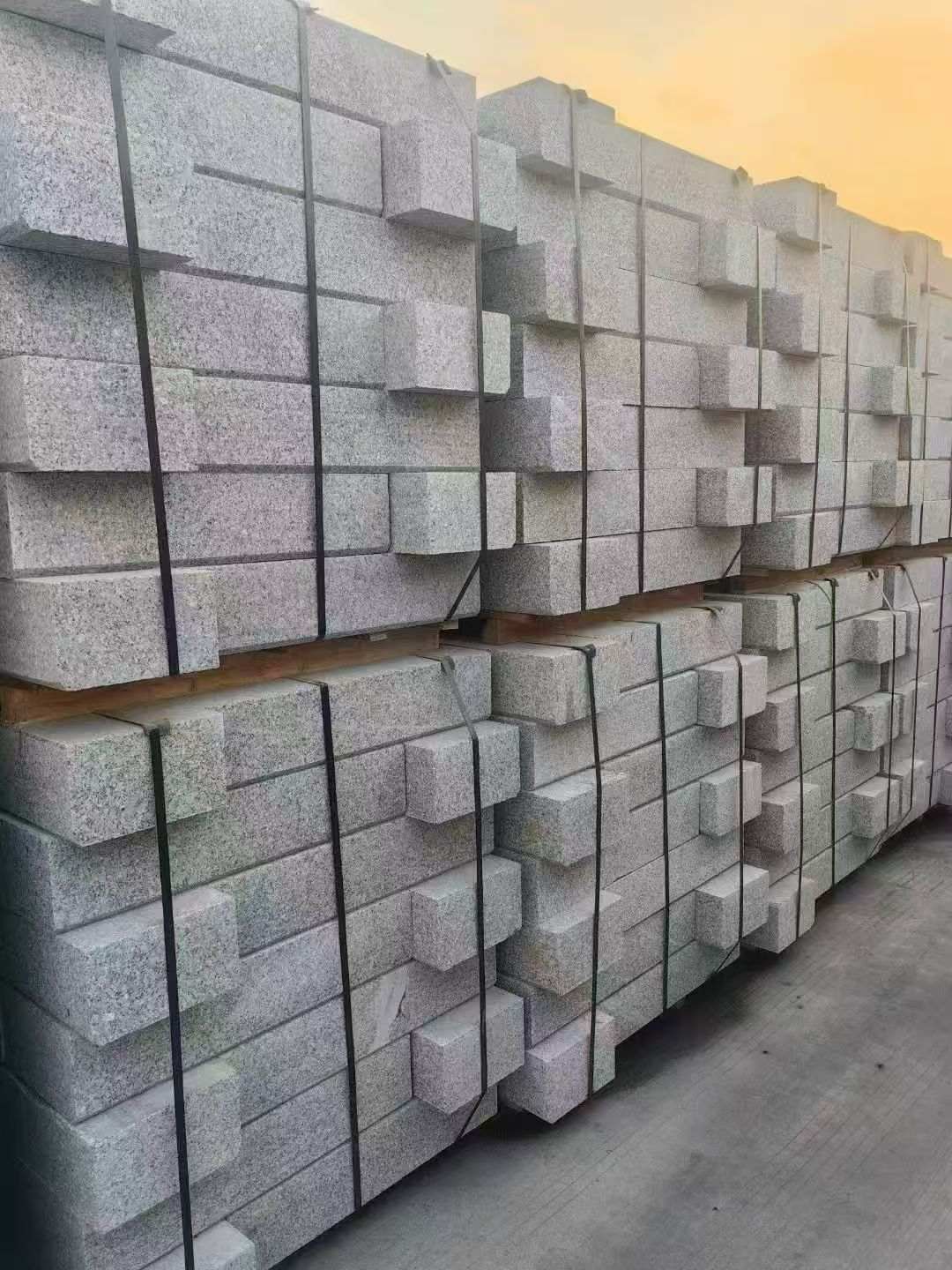 黄冈 芝麻白路沿石