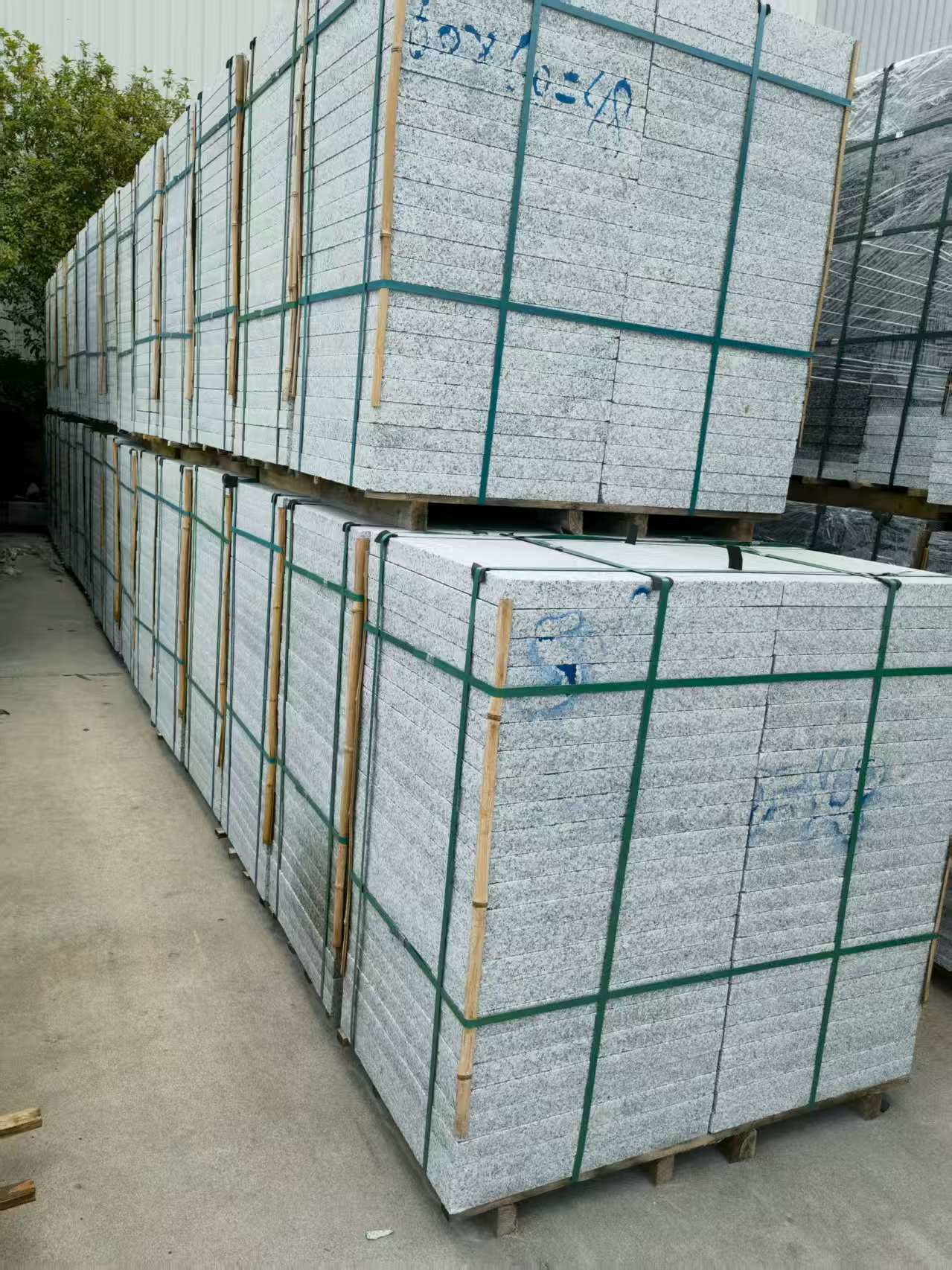 黄冈 大花芙蓉白火烧成品，市政园林广场地铺石