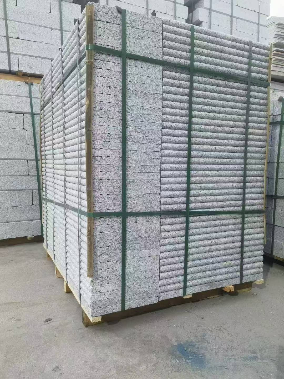 黄冈 芙蓉白3公分厚磨圆边、拉槽，楼梯踏步